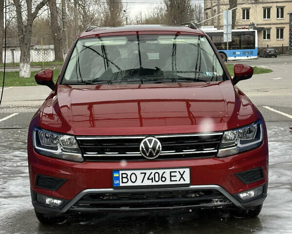 Красный Фольксваген Тигуан, объемом двигателя 1.98 л и пробегом 113 тыс. км за 17850 $, фото 64 на Automoto.ua