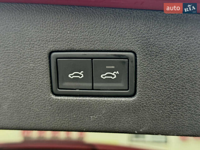 Красный Фольксваген Тигуан, объемом двигателя 2 л и пробегом 52 тыс. км за 22900 $, фото 21 на Automoto.ua