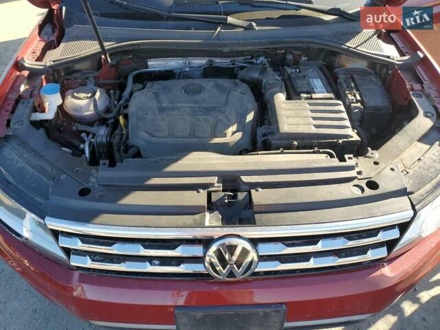 Червоний Фольксваген Тігуан, об'ємом двигуна 1.98 л та пробігом 105 тис. км за 10000 $, фото 6 на Automoto.ua