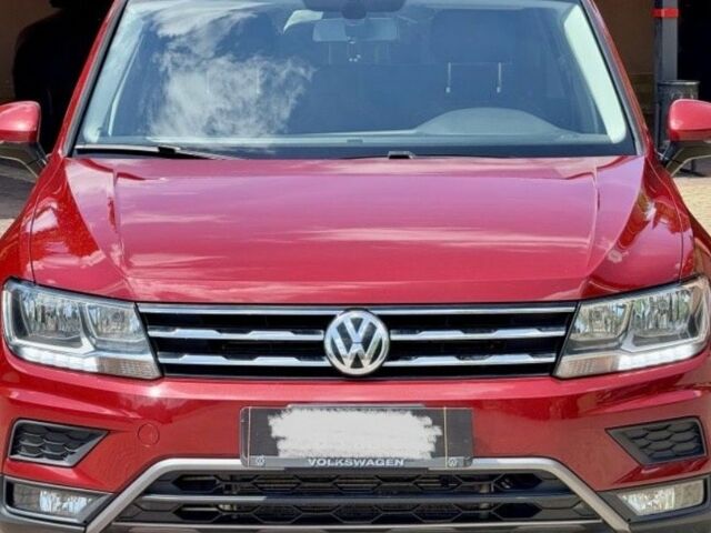 Красный Фольксваген Тигуан, объемом двигателя 2 л и пробегом 90 тыс. км за 367 $, фото 16 на Automoto.ua