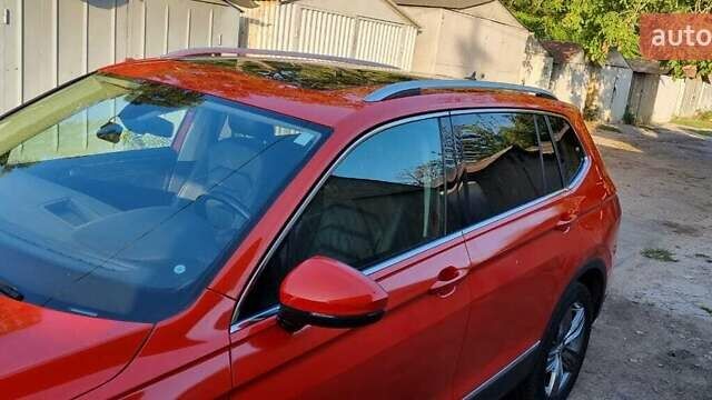 Красный Фольксваген Тигуан, объемом двигателя 1.98 л и пробегом 65 тыс. км за 23500 $, фото 18 на Automoto.ua