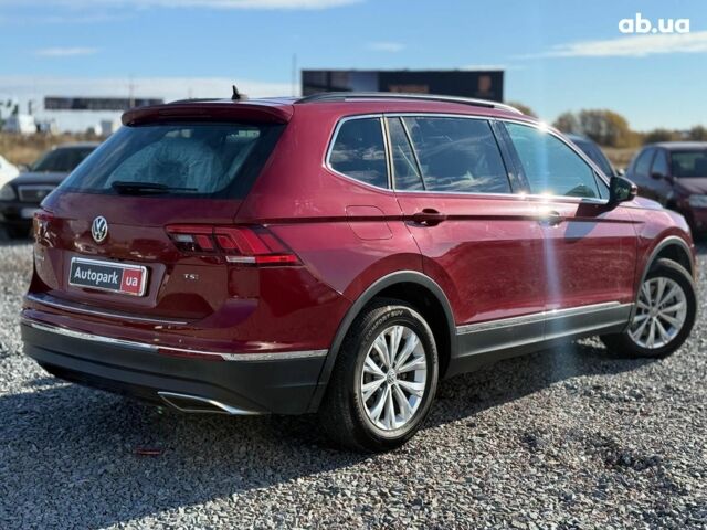 Красный Фольксваген Тигуан, объемом двигателя 2 л и пробегом 70 тыс. км за 17490 $, фото 7 на Automoto.ua