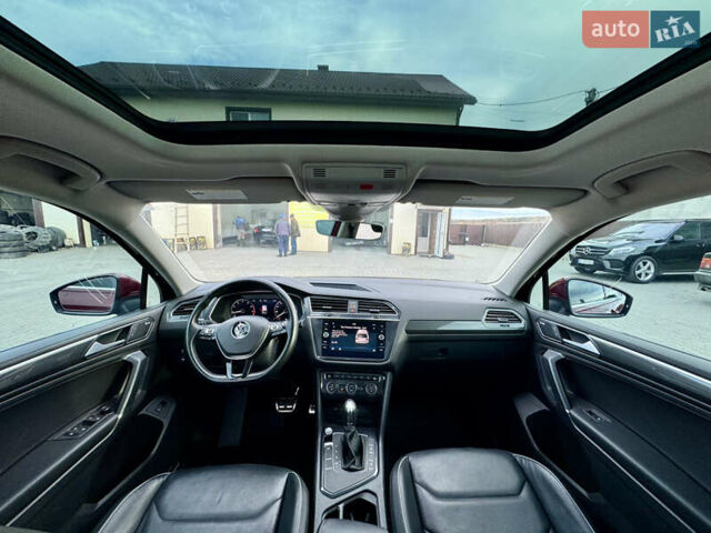 Красный Фольксваген Тигуан, объемом двигателя 2 л и пробегом 52 тыс. км за 22900 $, фото 17 на Automoto.ua