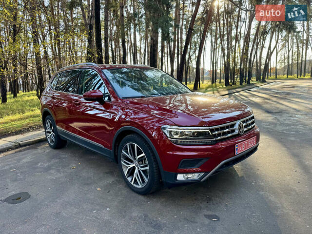Красный Фольксваген Тигуан, объемом двигателя 2 л и пробегом 91 тыс. км за 18900 $, фото 4 на Automoto.ua