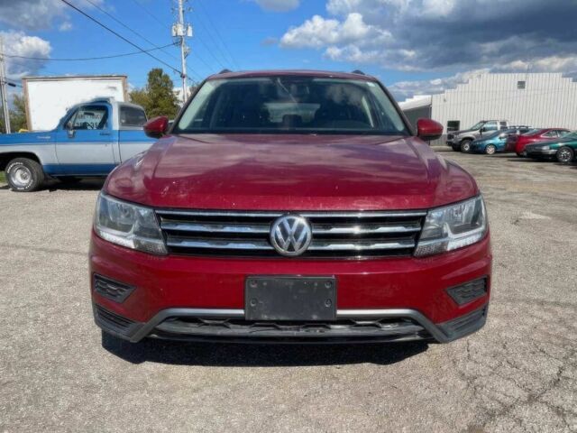 Червоний Фольксваген Тігуан, об'ємом двигуна 2 л та пробігом 49 тис. км за 9850 $, фото 1 на Automoto.ua