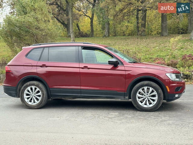 Красный Фольксваген Тигуан, объемом двигателя 2 л и пробегом 156 тыс. км за 16700 $, фото 24 на Automoto.ua