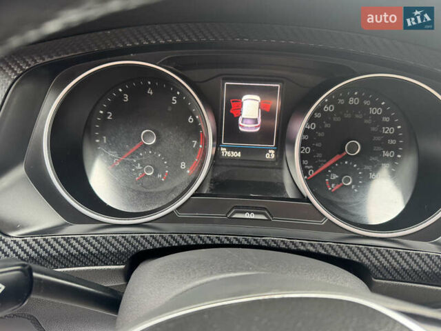 Червоний Фольксваген Тігуан, об'ємом двигуна 1.98 л та пробігом 176 тис. км за 16988 $, фото 11 на Automoto.ua