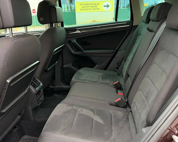 Красный Фольксваген Тигуан, объемом двигателя 1.98 л и пробегом 64 тыс. км за 29000 $, фото 10 на Automoto.ua