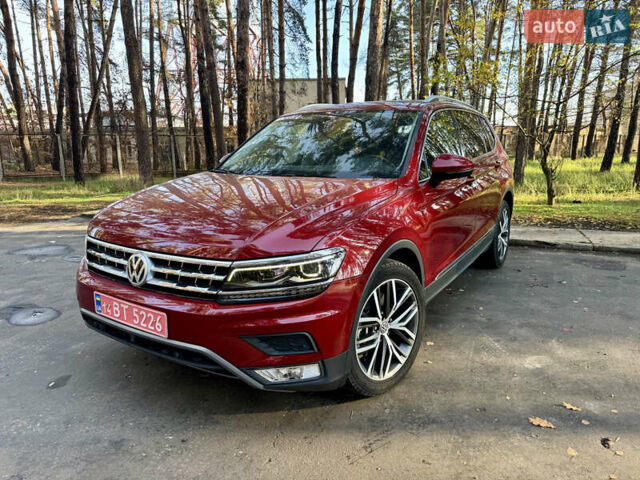 Красный Фольксваген Тигуан, объемом двигателя 2 л и пробегом 91 тыс. км за 18900 $, фото 11 на Automoto.ua