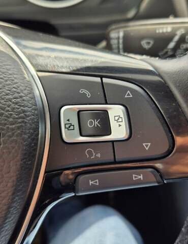 Червоний Фольксваген Тігуан, об'ємом двигуна 1.98 л та пробігом 110 тис. км за 21600 $, фото 18 на Automoto.ua