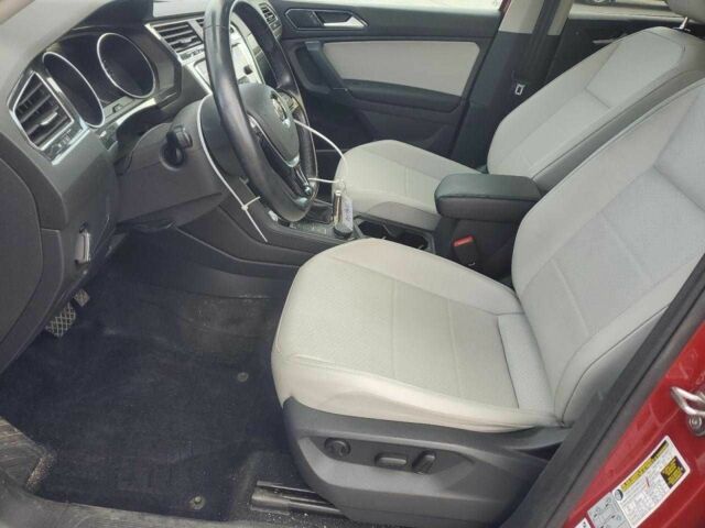 Красный Фольксваген Тигуан, объемом двигателя 2 л и пробегом 78 тыс. км за 3900 $, фото 6 на Automoto.ua