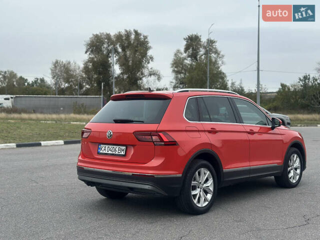 Красный Фольксваген Тигуан, объемом двигателя 1.97 л и пробегом 97 тыс. км за 26300 $, фото 4 на Automoto.ua