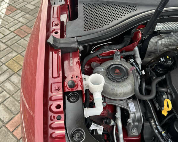 Червоний Фольксваген Тігуан, об'ємом двигуна 1.98 л та пробігом 176 тис. км за 16588 $, фото 20 на Automoto.ua