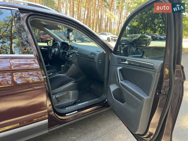 Красный Фольксваген Тигуан, объемом двигателя 1.98 л и пробегом 110 тыс. км за 26199 $, фото 9 на Automoto.ua