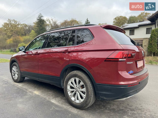 Красный Фольксваген Тигуан, объемом двигателя 2 л и пробегом 156 тыс. км за 16700 $, фото 45 на Automoto.ua