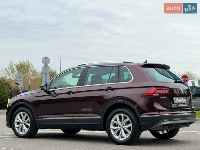 Красный Фольксваген Тигуан, объемом двигателя 1.98 л и пробегом 64 тыс. км за 29000 $, фото 4 на Automoto.ua
