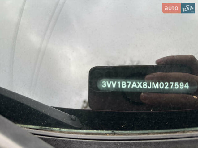 Красный Фольксваген Тигуан, объемом двигателя 2 л и пробегом 156 тыс. км за 16700 $, фото 100 на Automoto.ua