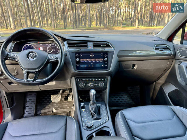 Красный Фольксваген Тигуан, объемом двигателя 2 л и пробегом 91 тыс. км за 18900 $, фото 27 на Automoto.ua