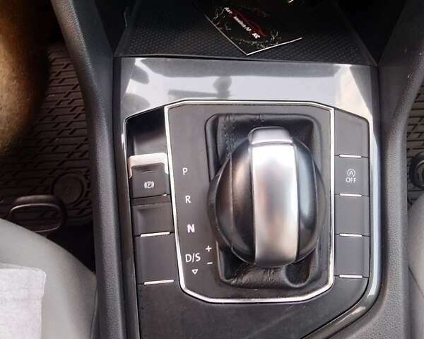 Красный Фольксваген Тигуан, объемом двигателя 1.98 л и пробегом 113 тыс. км за 16500 $, фото 11 на Automoto.ua