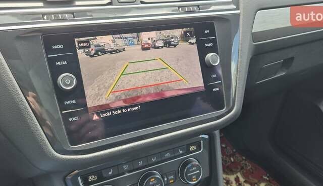 Червоний Фольксваген Тігуан, об'ємом двигуна 1.98 л та пробігом 110 тис. км за 21600 $, фото 21 на Automoto.ua