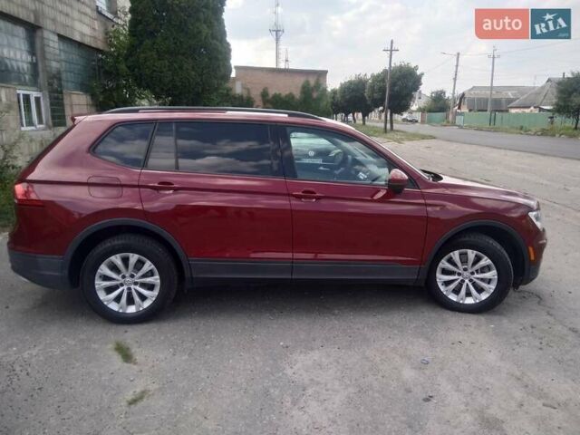 Красный Фольксваген Тигуан, объемом двигателя 1.98 л и пробегом 113 тыс. км за 16500 $, фото 4 на Automoto.ua