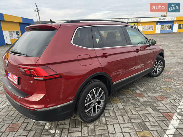 Червоний Фольксваген Тігуан, об'ємом двигуна 1.98 л та пробігом 176 тис. км за 16988 $, фото 6 на Automoto.ua