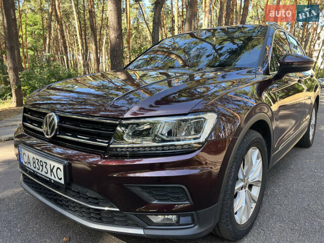 Красный Фольксваген Тигуан, объемом двигателя 1.98 л и пробегом 110 тыс. км за 26199 $, фото 1 на Automoto.ua