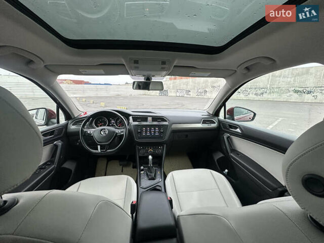 Красный Фольксваген Тигуан, объемом двигателя 2 л и пробегом 77 тыс. км за 20700 $, фото 23 на Automoto.ua