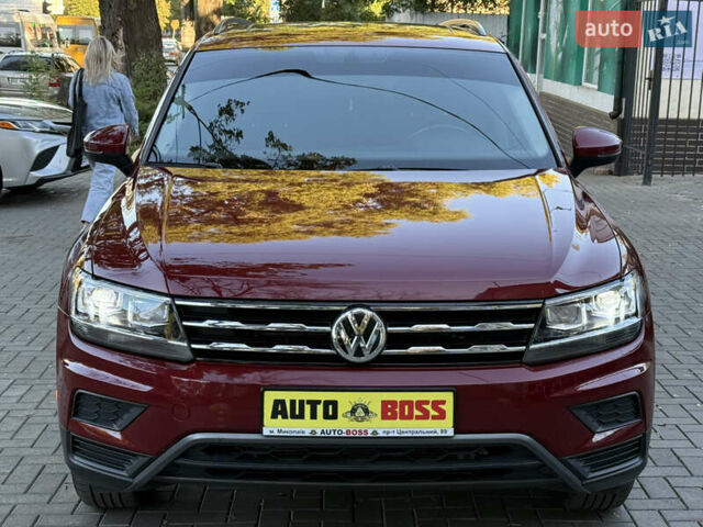 Червоний Фольксваген Тігуан, об'ємом двигуна 1.98 л та пробігом 99 тис. км за 20300 $, фото 11 на Automoto.ua