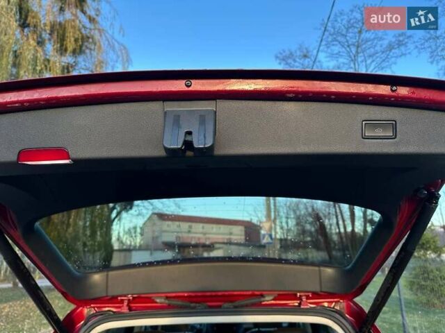 Красный Фольксваген Тигуан, объемом двигателя 2 л и пробегом 115 тыс. км за 20500 $, фото 3 на Automoto.ua