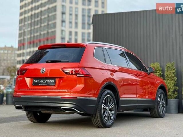 Красный Фольксваген Тигуан, объемом двигателя 2 л и пробегом 46 тыс. км за 22500 $, фото 6 на Automoto.ua