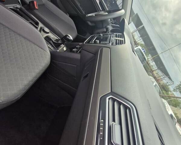 Красный Фольксваген Тигуан, объемом двигателя 2 л и пробегом 35 тыс. км за 17700 $, фото 34 на Automoto.ua