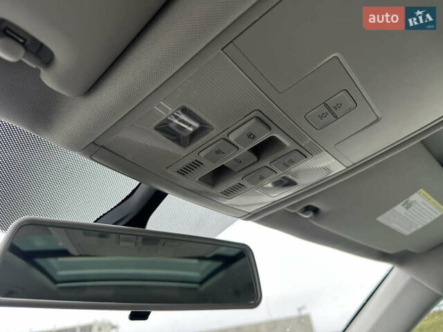 Красный Фольксваген Тигуан, объемом двигателя 2 л и пробегом 77 тыс. км за 20700 $, фото 34 на Automoto.ua