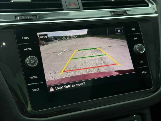 Красный Фольксваген Тигуан, объемом двигателя 2 л и пробегом 145 тыс. км за 20990 $, фото 22 на Automoto.ua