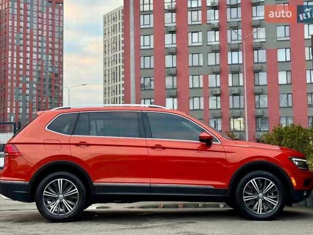 Красный Фольксваген Тигуан, объемом двигателя 2 л и пробегом 46 тыс. км за 22500 $, фото 7 на Automoto.ua