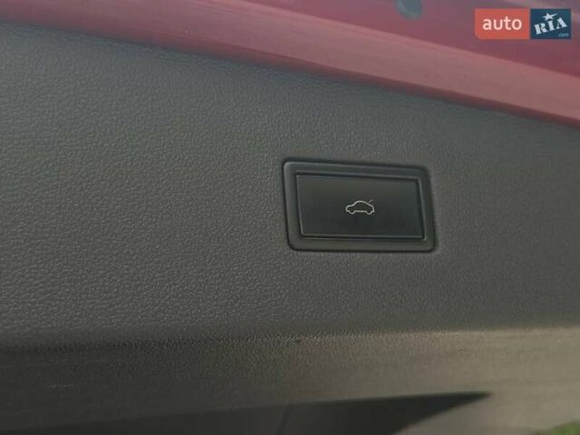 Красный Фольксваген Тигуан, объемом двигателя 2 л и пробегом 145 тыс. км за 19990 $, фото 10 на Automoto.ua