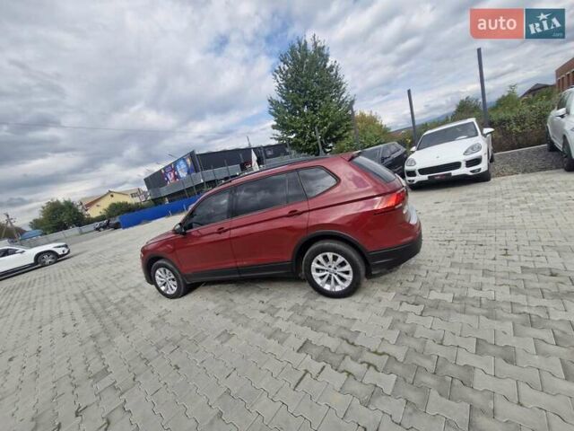Красный Фольксваген Тигуан, объемом двигателя 2 л и пробегом 35 тыс. км за 17700 $, фото 18 на Automoto.ua