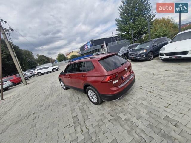 Красный Фольксваген Тигуан, объемом двигателя 2 л и пробегом 35 тыс. км за 17700 $, фото 19 на Automoto.ua