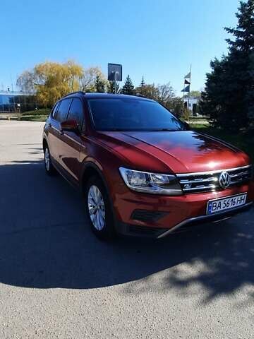 Червоний Фольксваген Тігуан, об'ємом двигуна 1.98 л та пробігом 124 тис. км за 22500 $, фото 10 на Automoto.ua