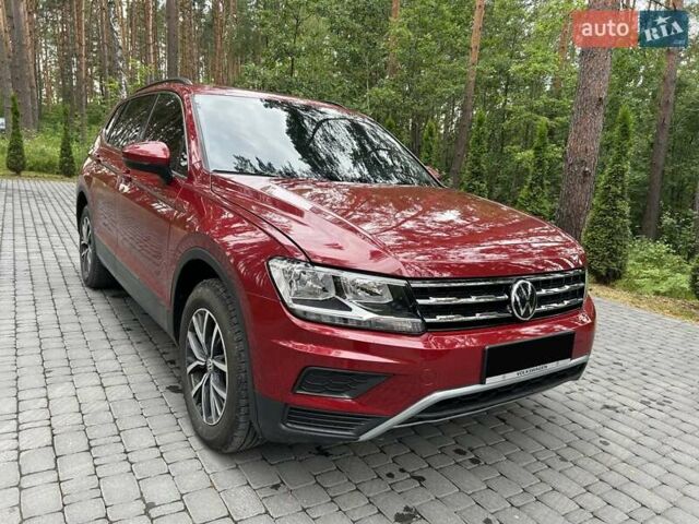 Червоний Фольксваген Тігуан, об'ємом двигуна 1.98 л та пробігом 140 тис. км за 17499 $, фото 14 на Automoto.ua