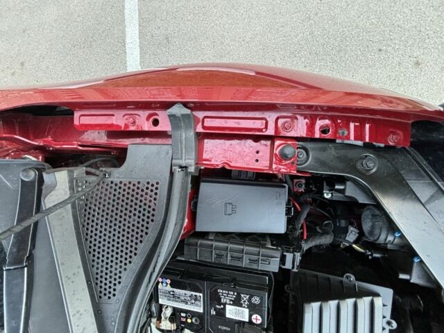 Червоний Фольксваген Тігуан, об'ємом двигуна 2 л та пробігом 37 тис. км за 21099 $, фото 10 на Automoto.ua