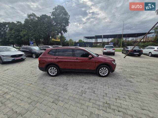 Красный Фольксваген Тигуан, объемом двигателя 2 л и пробегом 35 тыс. км за 17700 $, фото 25 на Automoto.ua
