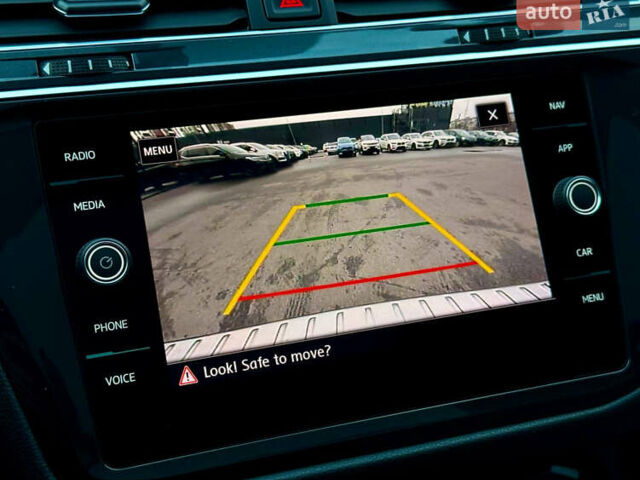 Красный Фольксваген Тигуан, объемом двигателя 2 л и пробегом 46 тыс. км за 22500 $, фото 34 на Automoto.ua