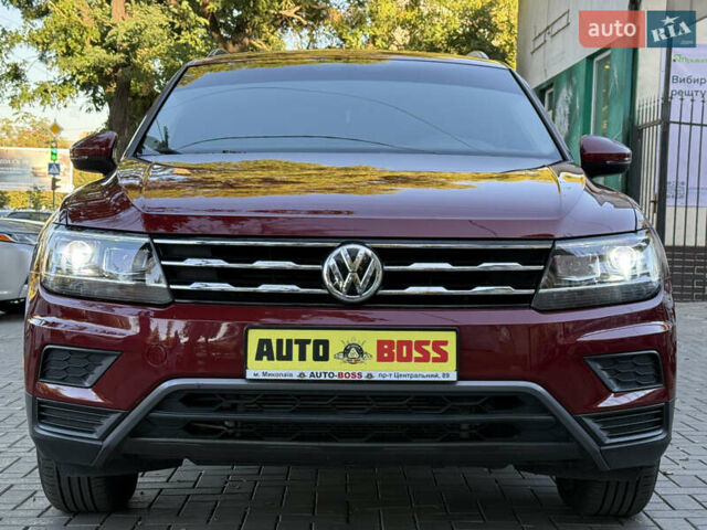 Червоний Фольксваген Тігуан, об'ємом двигуна 1.98 л та пробігом 99 тис. км за 20300 $, фото 10 на Automoto.ua
