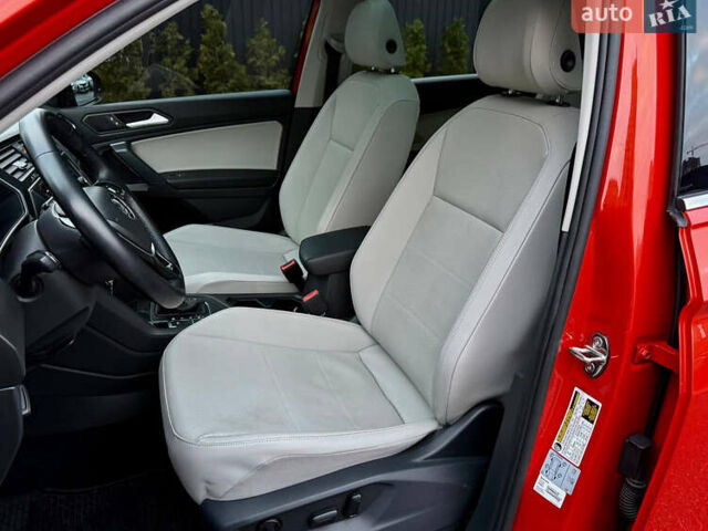 Красный Фольксваген Тигуан, объемом двигателя 2 л и пробегом 46 тыс. км за 22500 $, фото 29 на Automoto.ua