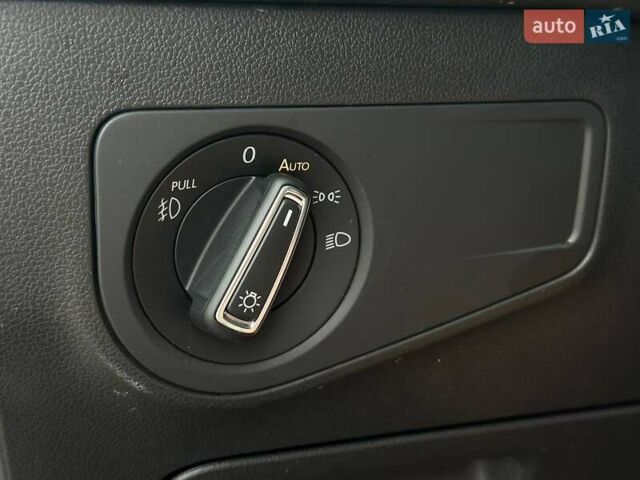 Красный Фольксваген Тигуан, объемом двигателя 2 л и пробегом 145 тыс. км за 19990 $, фото 36 на Automoto.ua