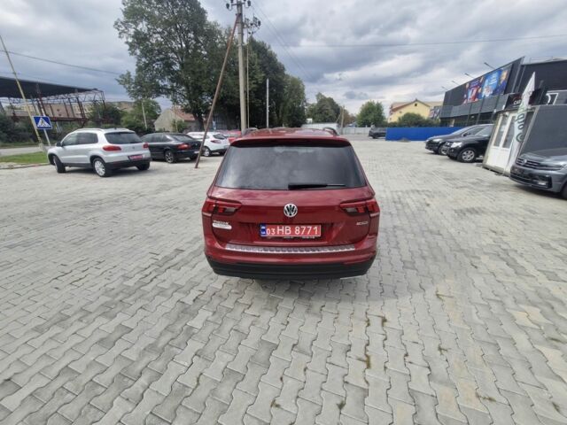 Красный Фольксваген Тигуан, объемом двигателя 2 л и пробегом 35 тыс. км за 17700 $, фото 8 на Automoto.ua