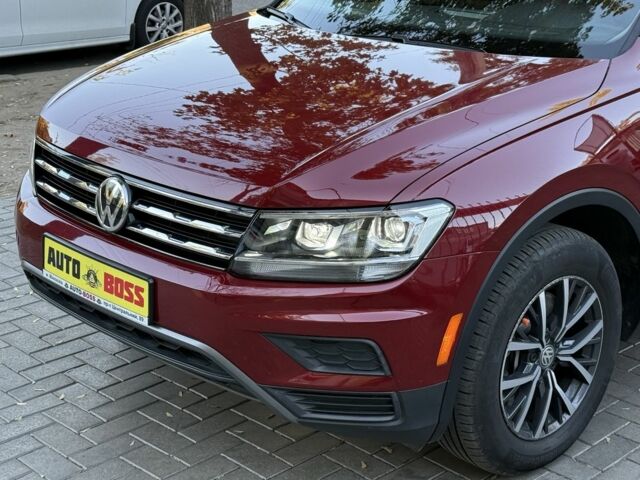 Червоний Фольксваген Тігуан, об'ємом двигуна 2 л та пробігом 99 тис. км за 20800 $, фото 14 на Automoto.ua