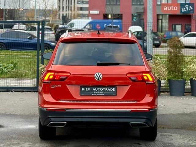 Красный Фольксваген Тигуан, объемом двигателя 2 л и пробегом 46 тыс. км за 22500 $, фото 13 на Automoto.ua