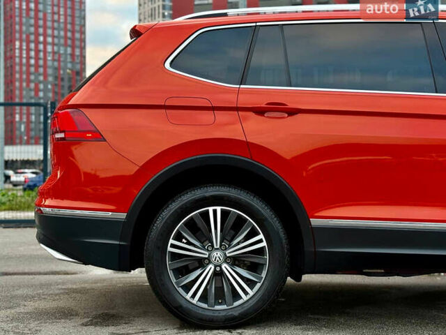 Красный Фольксваген Тигуан, объемом двигателя 2 л и пробегом 46 тыс. км за 22500 $, фото 11 на Automoto.ua